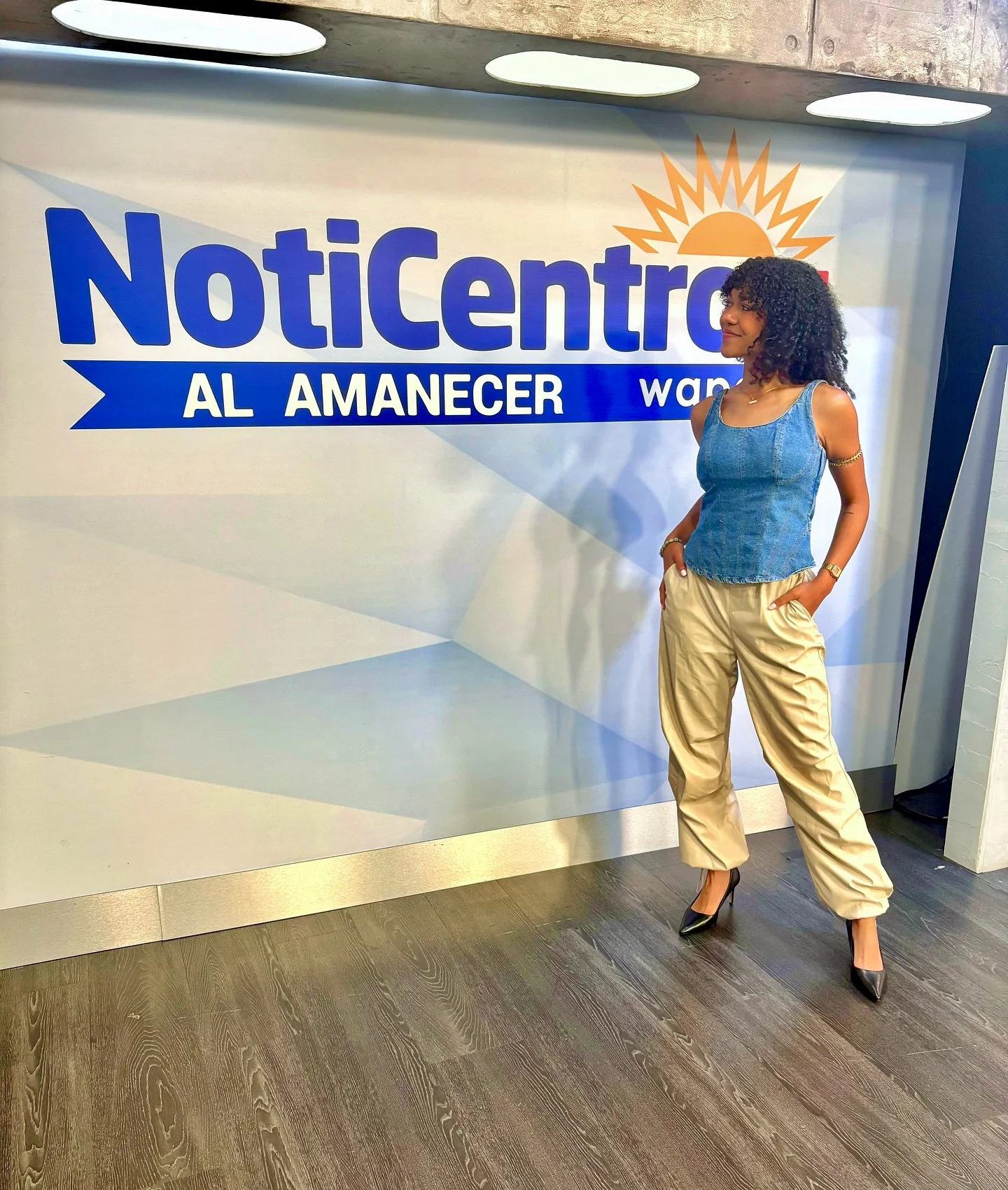 Janice Junek en NotiCentro al Amanecer — WAPA TV